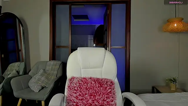 nayah   online show from 29, 10, 2025