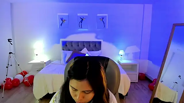  Natalie18 online show from 18, 2, 2025