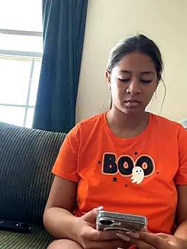 VanessaBling online show from 11, 10, 2025