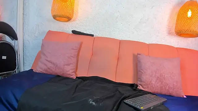 emiily s online show from 20, 11, 2025