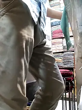 Snapshot of farabi9999 chatting on 28, 10, 2025 farabi9999 online show from 28, 10, 2025