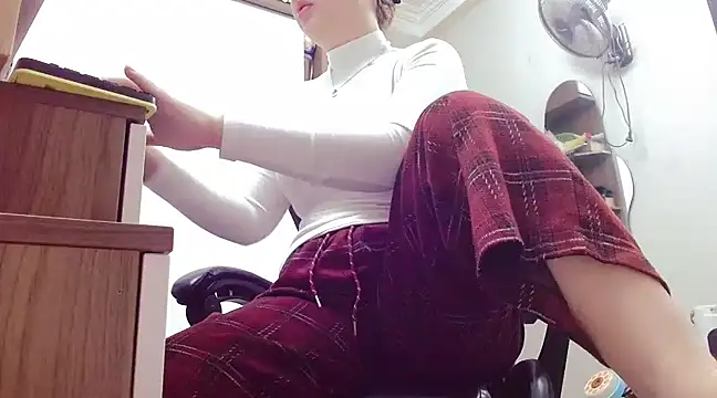 Snapshot of Alisa_Hotfeeling chatting on 2, 3, 2025 Alisa Hotfeeling online show from 2, 3, 2025