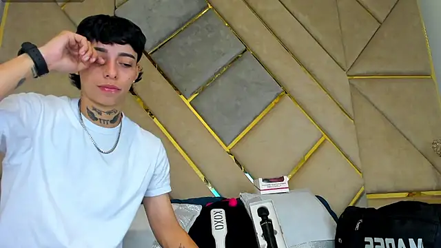 AmberAdams  online show from 19, 10, 2025