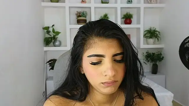 Snapshot of maiaa_ruiz chatting on 26, 6, 2026 maiaa ruiz online show from 26, 6, 2026