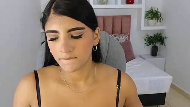 Snapshot of maiaa_ruiz chatting on 30, 7, 2026 maiaa ruiz online show from 30, 7, 2026