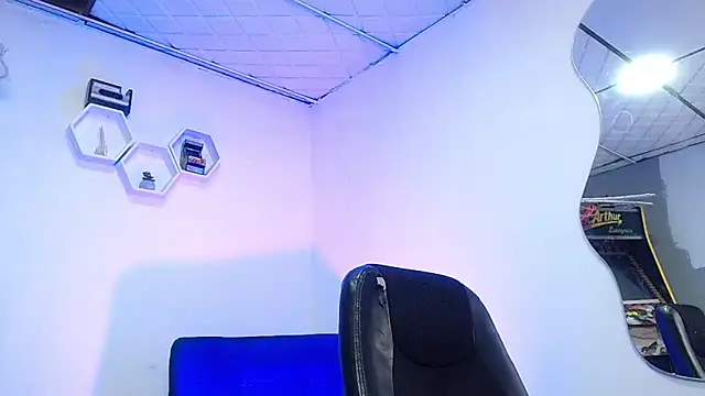 Liam lee online show from 5, 12, 2024