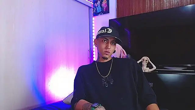 Liam lee online show from 2, 12, 2025