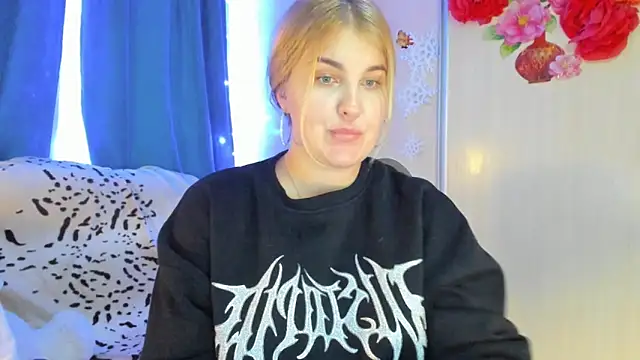 CoraSwon online show from 10, 2, 2025