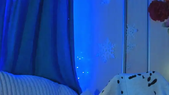 CoraSwon online show from 12, 2, 2025