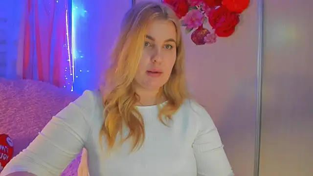 CoraSwon online show from 7, 3, 2025