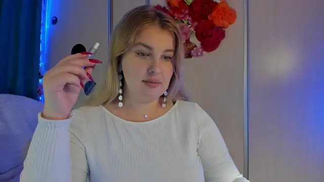 CoraSwon online show from 21, 9, 2025