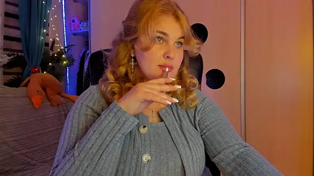 Snapshot of CoraSwon chatting on 8, 2, 2026 CoraSwon online show from 8, 2, 2026