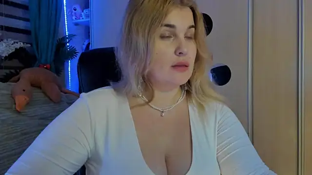 Snapshot of CoraSwon chatting on 16, 2, 2026 CoraSwon online show from 16, 2, 2026