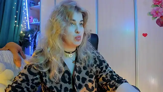 Snapshot of CoraSwon chatting on 25, 2, 2026 CoraSwon online show from 25, 2, 2026