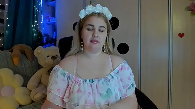 Snapshot of CoraSwon chatting on 1, 3, 2026 CoraSwon online show from 1, 3, 2026