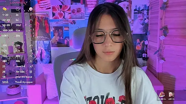 LanaBaker online show from 15, 2, 2025