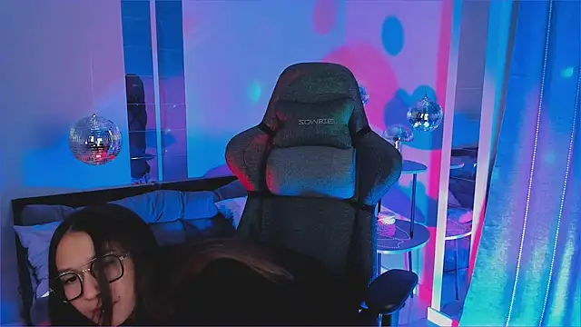 LanaBaker online show from 19, 9, 2025