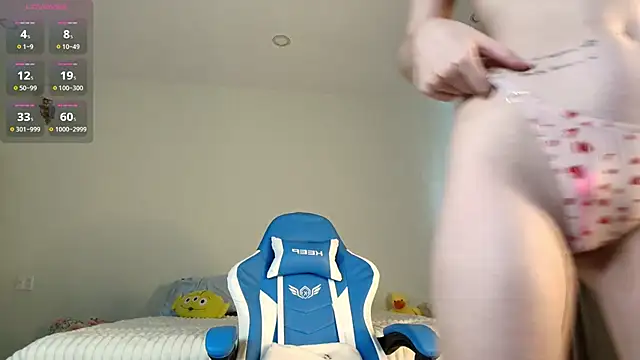 Naomi 52 online show from 23, 3, 2025