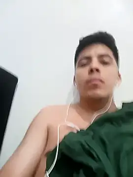 Snapshot of Fiel77 chatting on 26, 10, 2025 Fiel77 online show from 26, 10, 2025