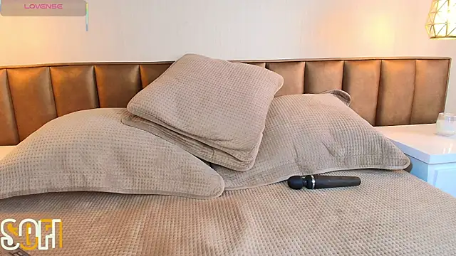 Sofia Convers online show from 12, 3, 2025