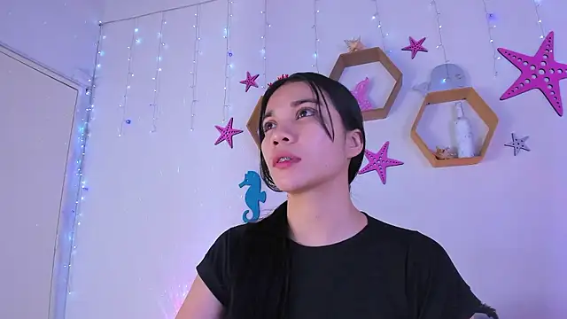 Emiily Parkerr online show from 5, 11, 2025