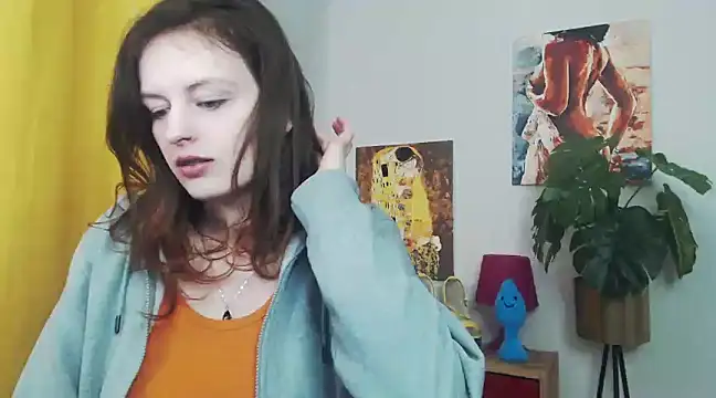 juicyNadine online show from 6, 3, 2025