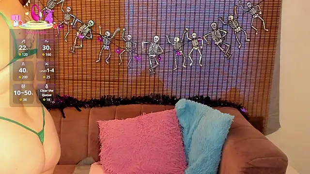 Snapshot of ariana_cross chatting on 25, 10, 2025 ariana cross online show from 25, 10, 2025