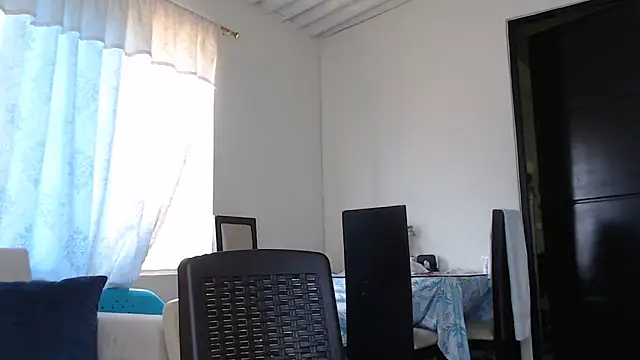 Snapshot of allison-dreams chatting on 25, 1, 2025 allison-dreams online show from 25, 1, 2025