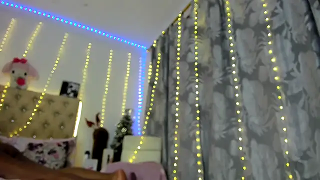 shantallhotxx online show from 15, 12, 2025