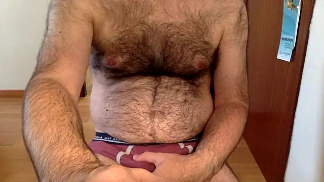 Snapshot of spanishairy chatting on 19, 9, 2025 spanishairy online show from 19, 9, 2025