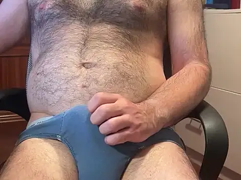 Snapshot of spanishairy chatting on 23, 10, 2025 spanishairy online show from 23, 10, 2025