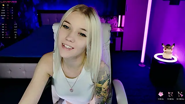 ShhhO O online show from 30, 11, 2025