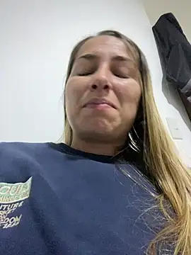 Iris love18 online show from 13, 2, 2025