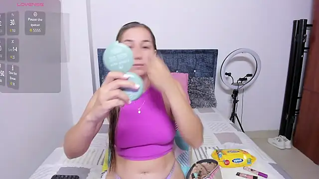 Iris love18 online show from 13, 9, 2025