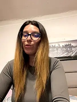 NadiraNoor online show from 11, 10, 2025