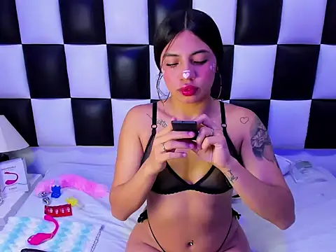 arianaa tompsoon online show from 30, 10, 2025