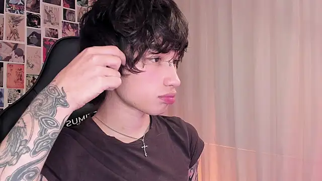 Snapshot of liamelf chatting on 31, 12, 2024 liamelf online show from 31, 12, 2024