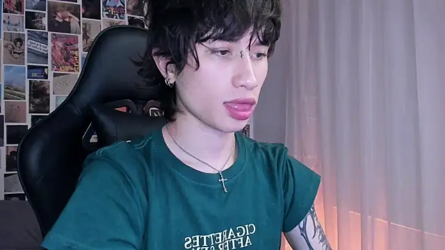 Snapshot of liamelf chatting on 16, 1, 2025 liamelf online show from 16, 1, 2025