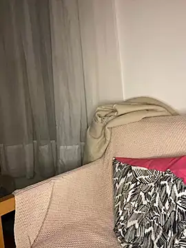 Snapshot of milkyhonybaby chatting on 18, 3, 2025 milkyhonybaby online show from 18, 3, 2025