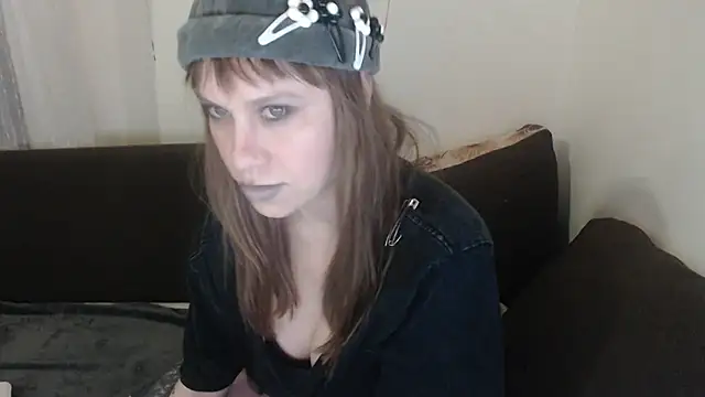 Snapshot of GinaAngelina chatting on 5, 5, 2026 GinaAngelina online show from 5, 5, 2026