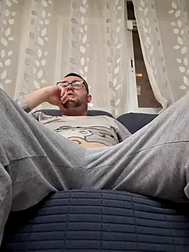 Javier bear online show from 1, 4, 2026