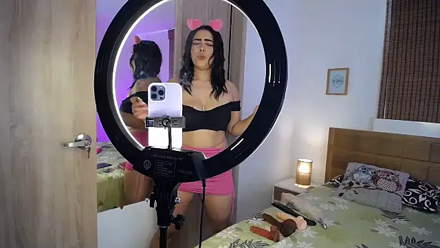 ShanonLe online show from 29, 1, 2025