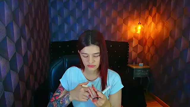 LiaHarryis online show from 6, 10, 2025