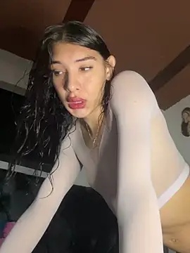 NICOLSKINNY1 online show from 20, 3, 2025