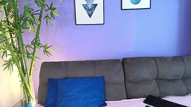 cinnamon kyla online show from 2, 3, 2025