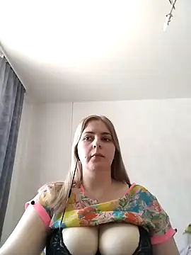 Lady nice cat online show from 12, 3, 2025