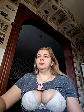 Lady nice cat online show from 9, 4, 2026