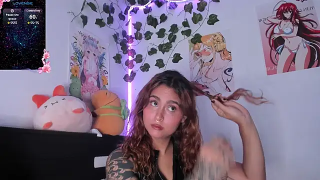 Snapshot of Violette-Ramirez01 chatting on 8, 1, 2025 Violette-Ramirez01 online show from 8, 1, 2025