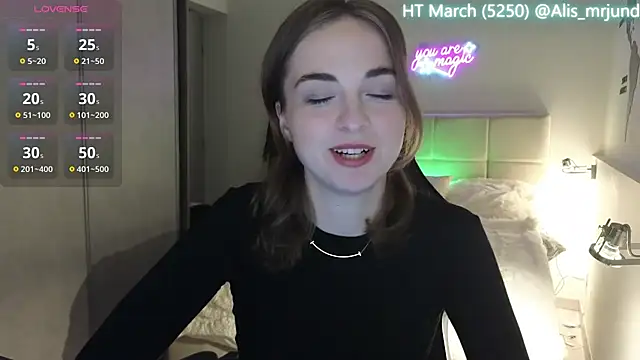 Miss Aliannaa online show from 9, 3, 2025