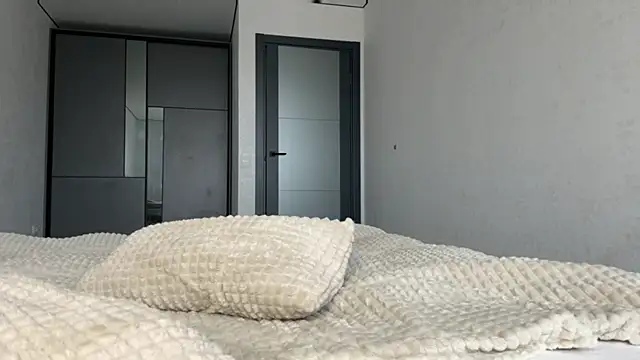 GracefulCharm online show from 25, 1, 2025